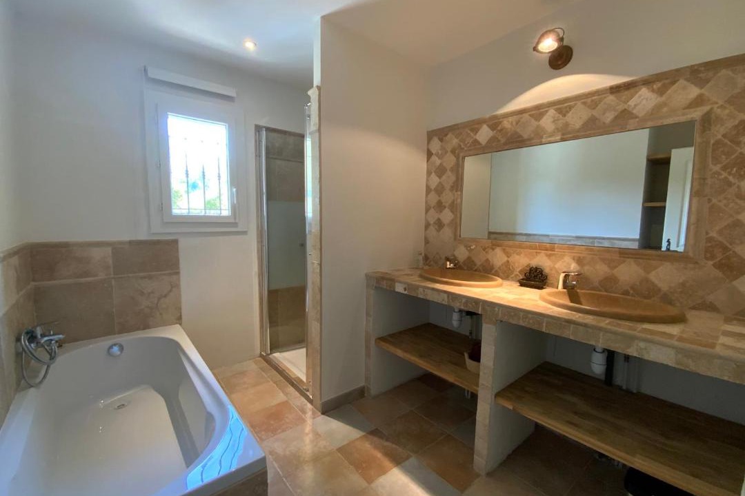 Photo of Others in Tourtour