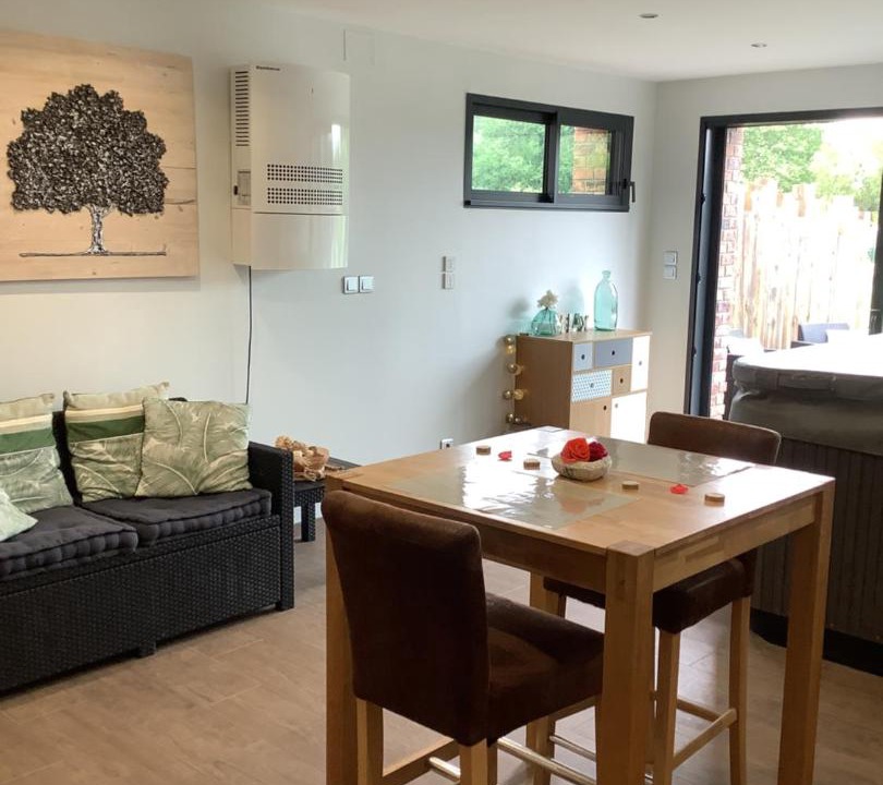 Photo of Others in Guines