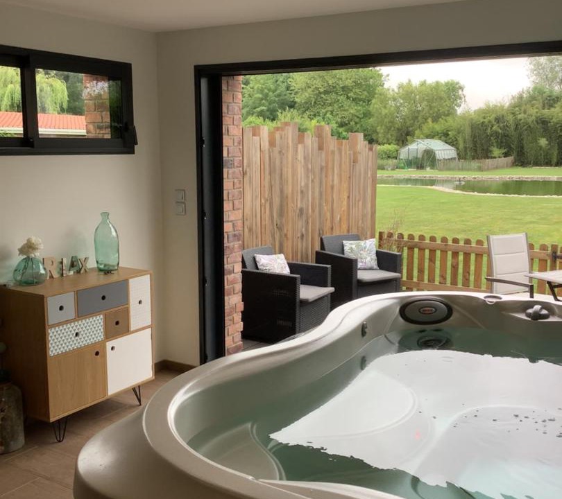 Photo of Others in Guines