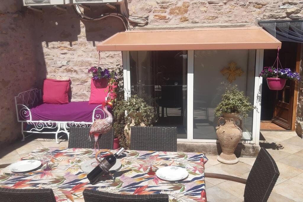 Photo of Patio Balcony in Saint-Chinian