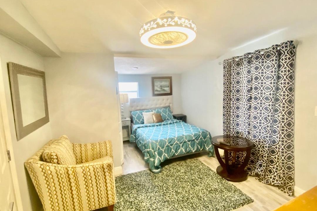 Photo of Bedroom in Florida Gardens