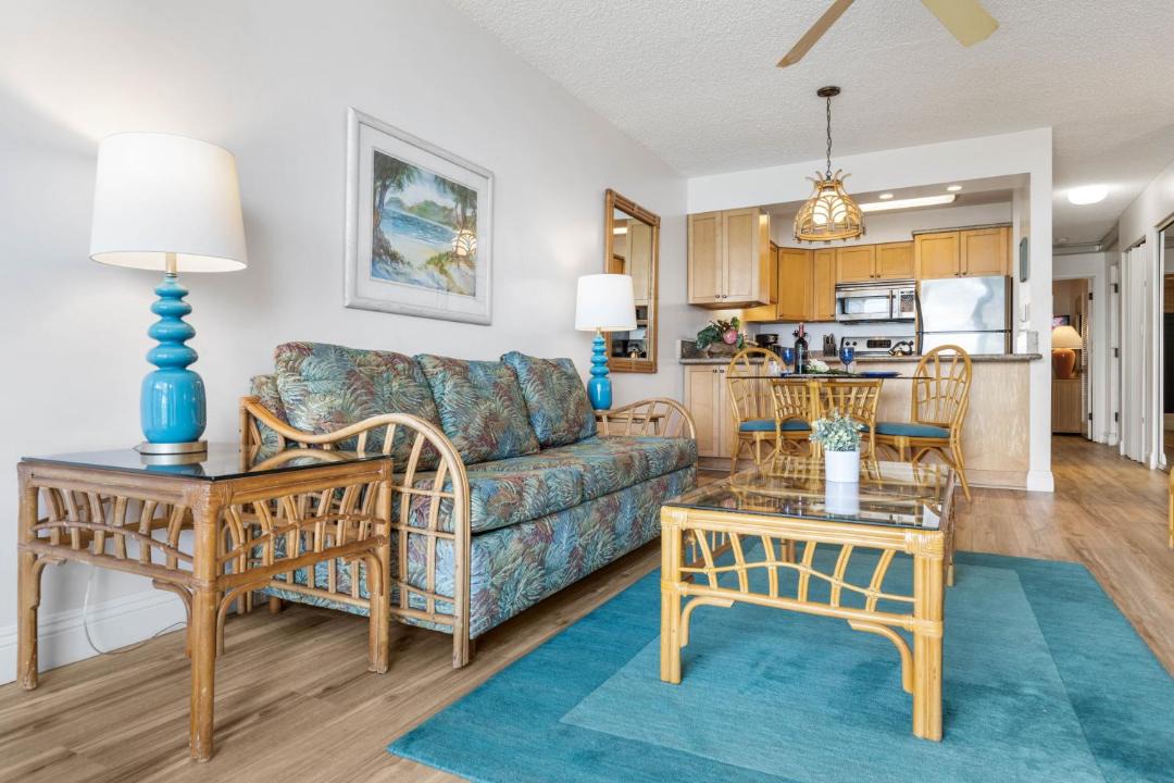 Photo of Others in Kahana