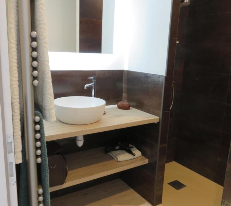 Photo of Bathroom in Barbatre