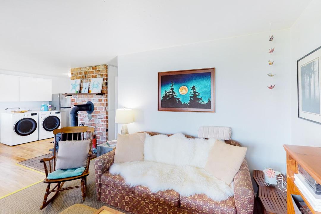 Photo of Others in Bow