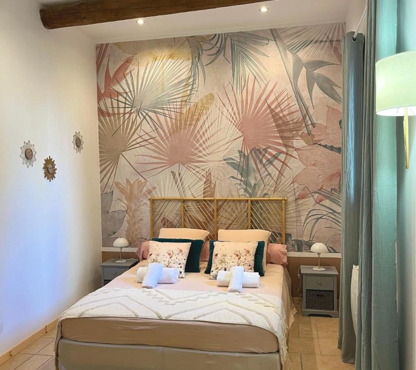 Photo of Bedroom in Saint-Saturnin-de-Lucian