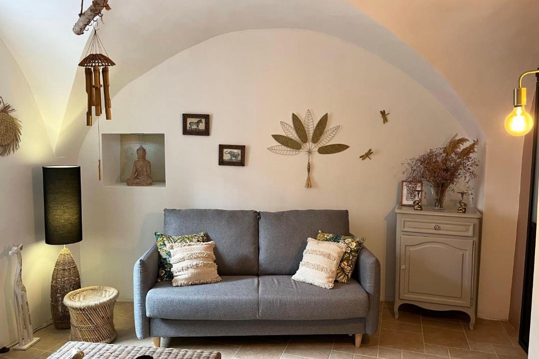 Photo of Livingroom in Saint-Saturnin-de-Lucian