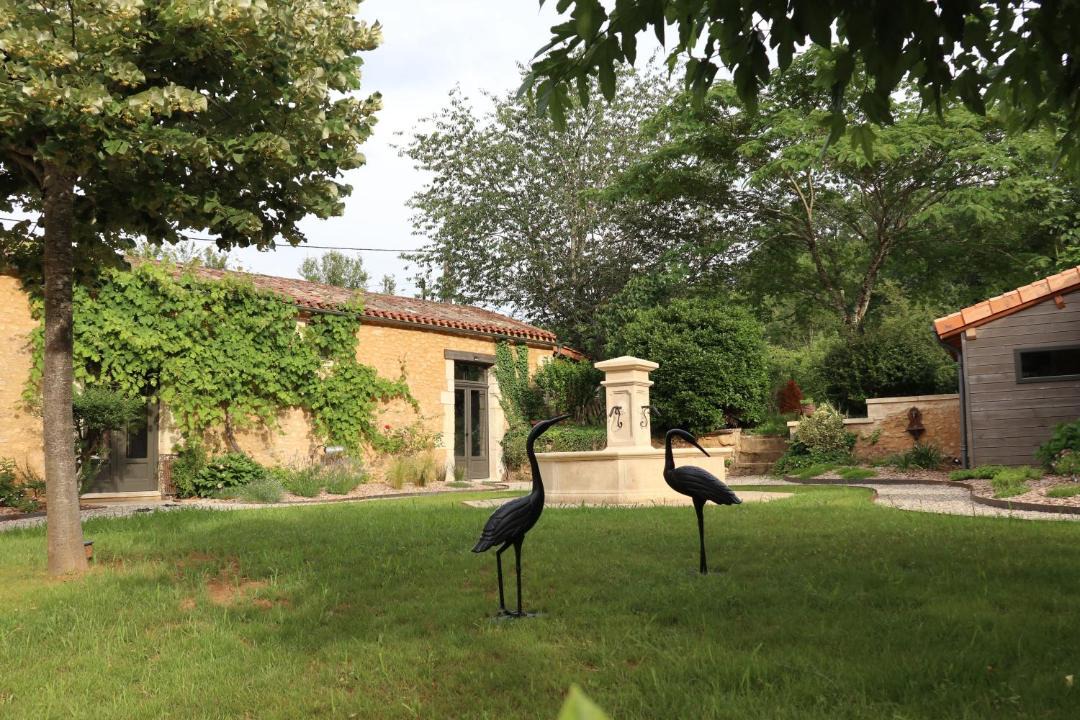 Photo of Others in Sainte-Alvere-Saint-Laurent-les-Batons