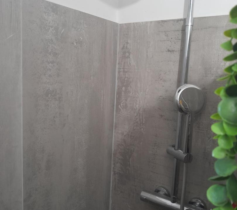 Photo of Bathroom in Beaumes-de-Venise