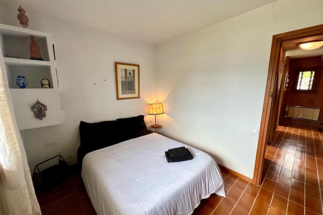 Photo of Bedroom in Lles