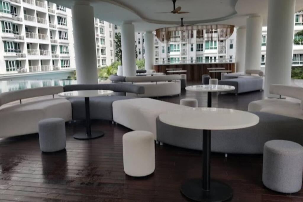 Photo of Livingroom in Maluri