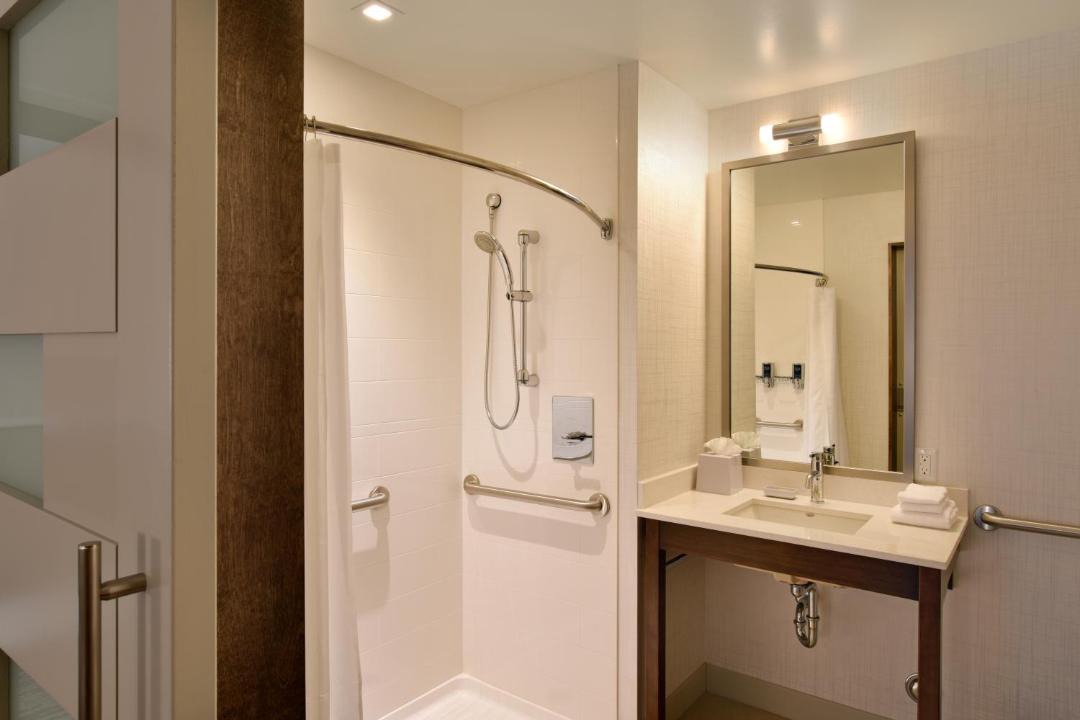 Photo of Bathroom in Coral Way