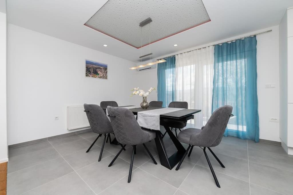 Photo of Livingroom in Imotski