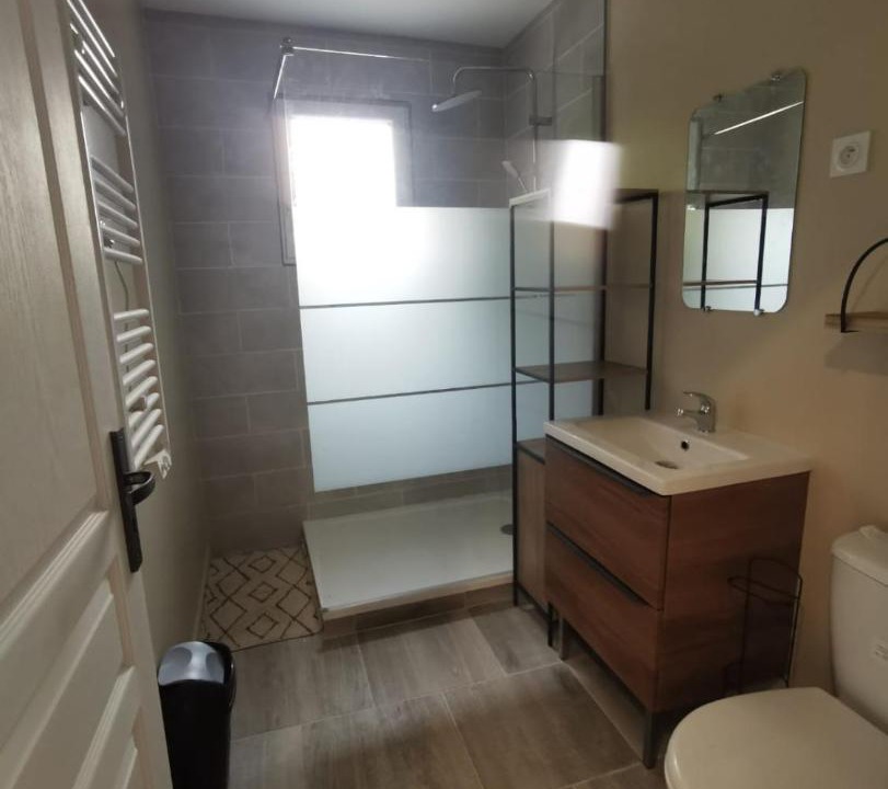 Photo of Others in Verton