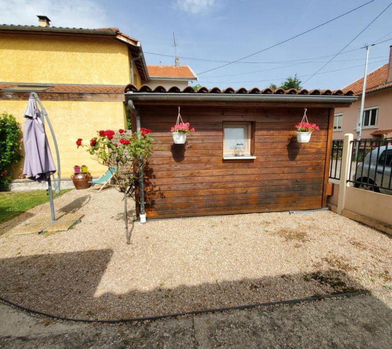 Photo of Buildings in Decines-Charpieu
