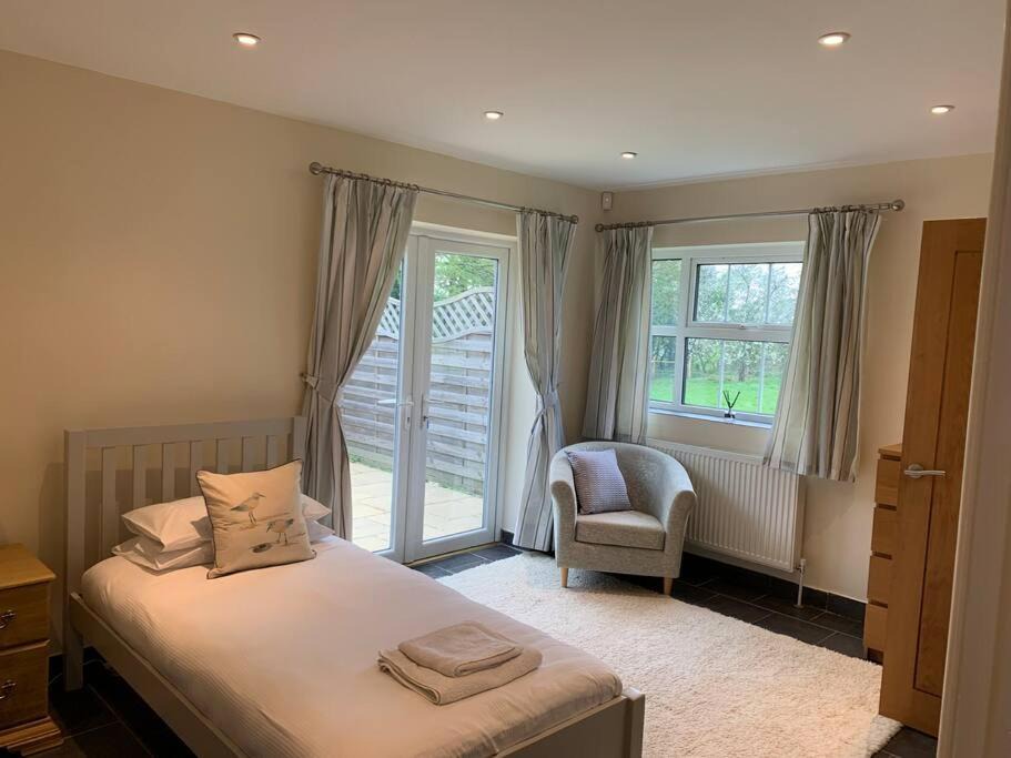 Photo of Others in Willesborough