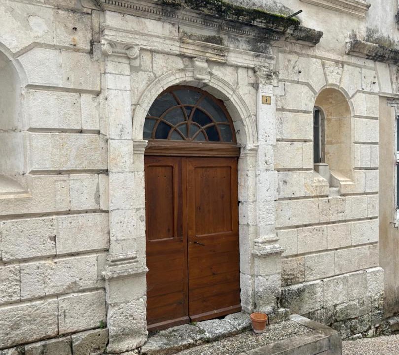 Photo of Buildings in Montaigu-de-Quercy
