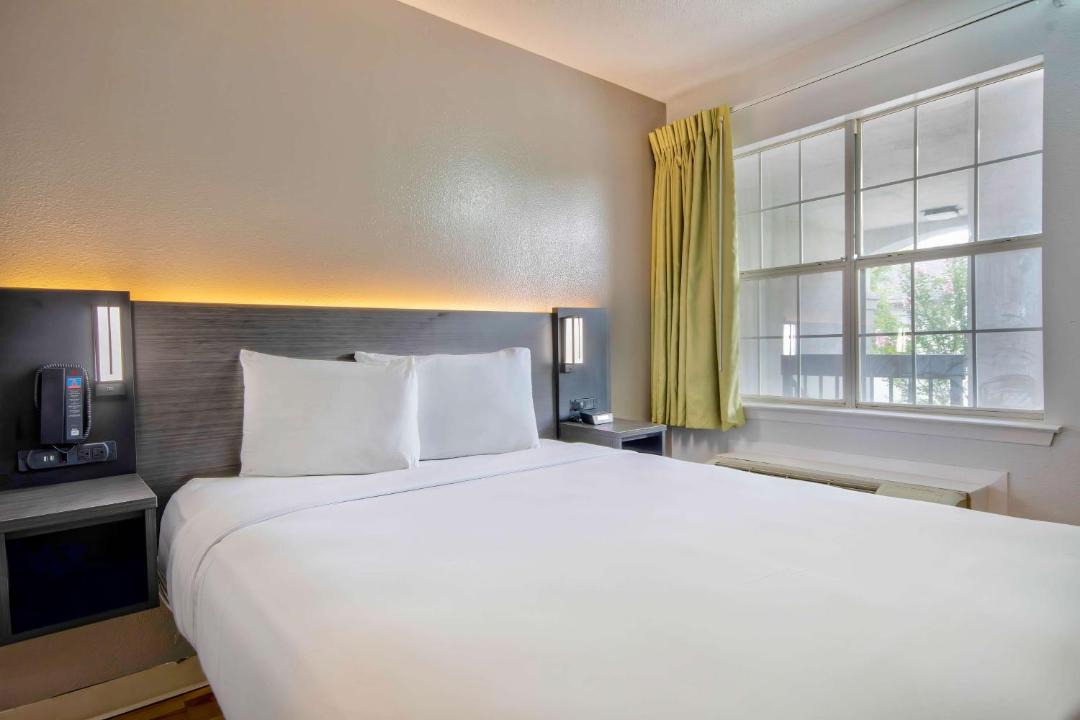 Photo of Bedroom in Medical Center District