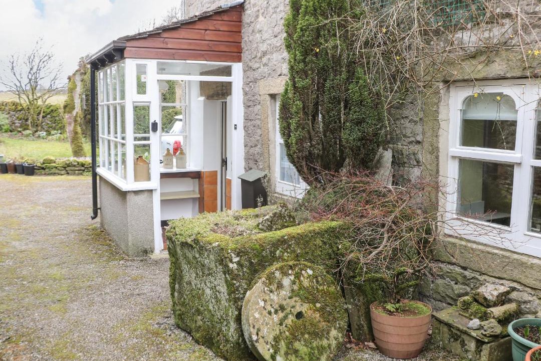 Photo of Others in Foolow