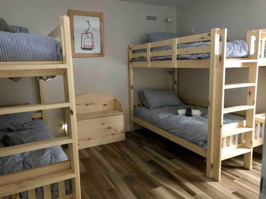 Photo of Bedroom in Petite-Riviere-Saint-Francois