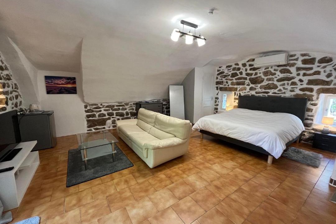 Photo of Others in Les Vans