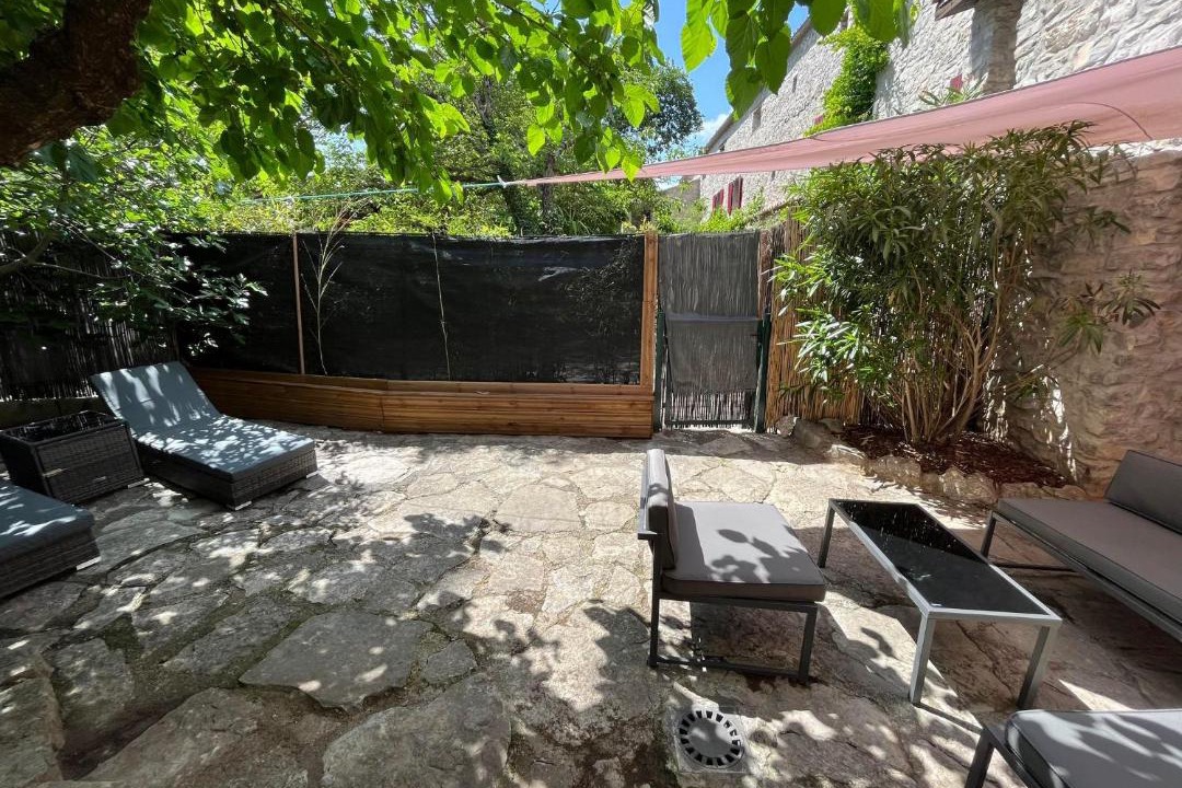 Photo of Patio Balcony in Les Vans