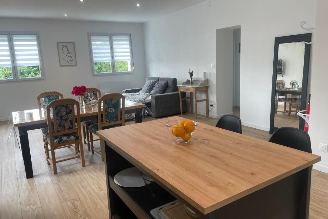 Photo of Livingroom in Dury