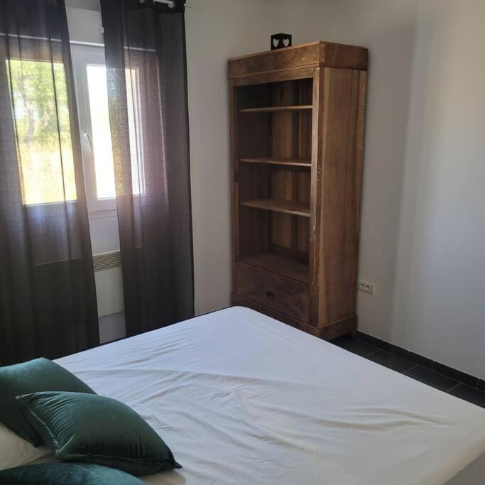 Photo of Bedroom in Saint-Jean-de-Serres