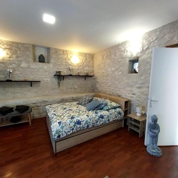 Photo of Others in Poigny