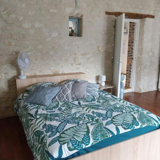 Photo of Bedroom in Poigny