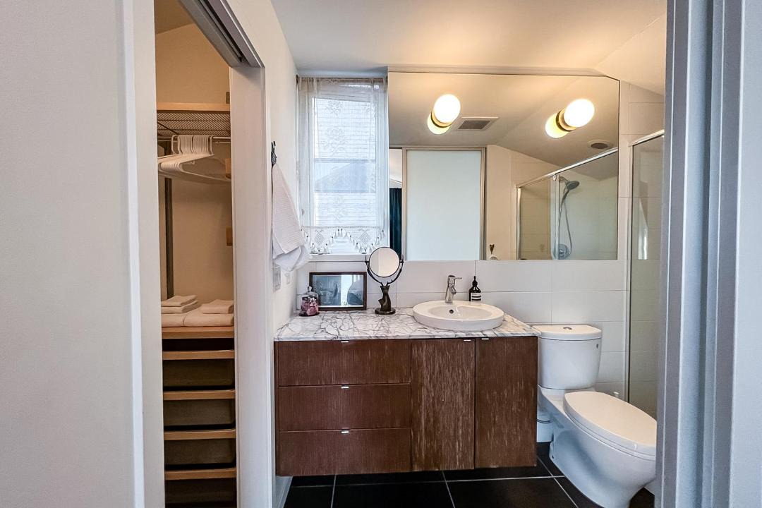 Photo of Others in Mann