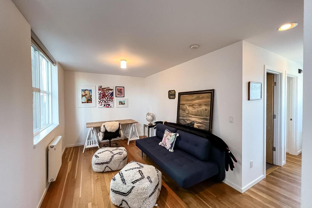 Photo of Others in Mann