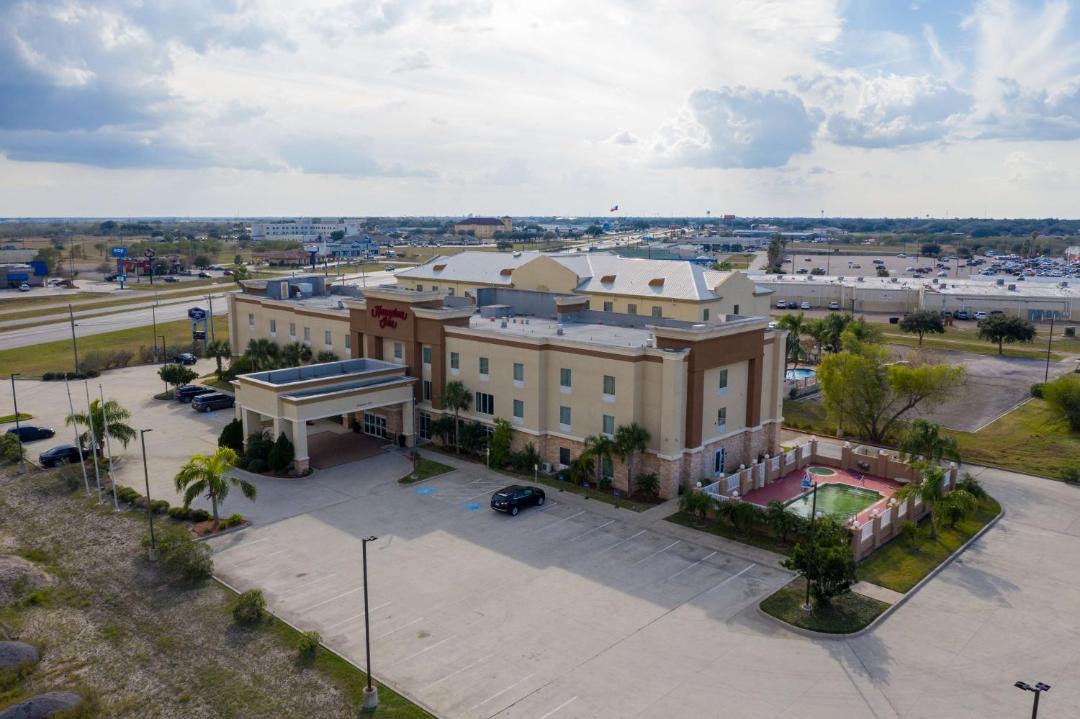 Photo of Others in Alice