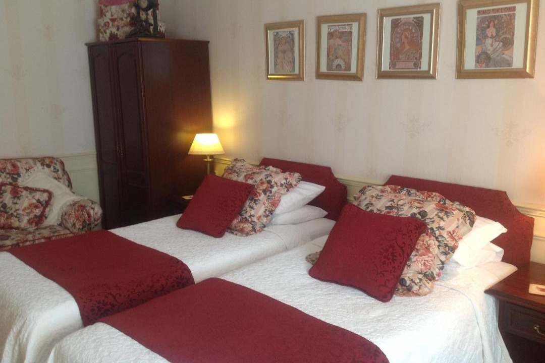 Photo of Others in Crieff