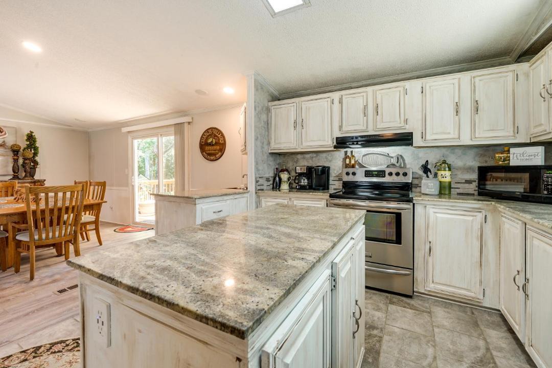 Photo of Kitchen in St. James