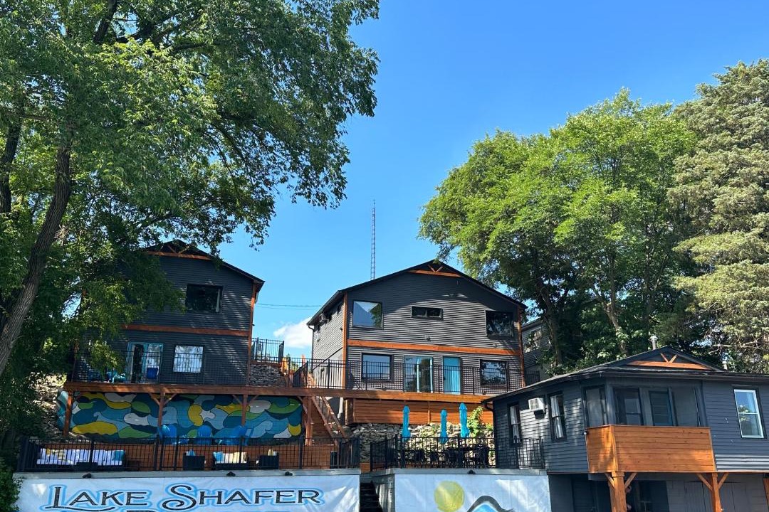 Photo of Others in Monticello