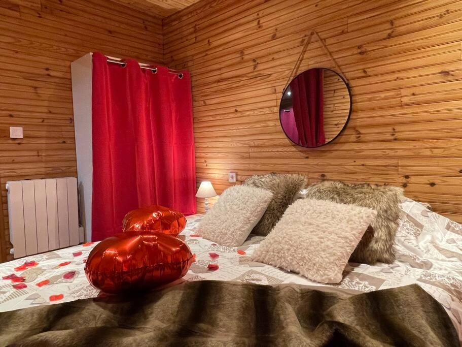Photo of Bedroom in Arthon