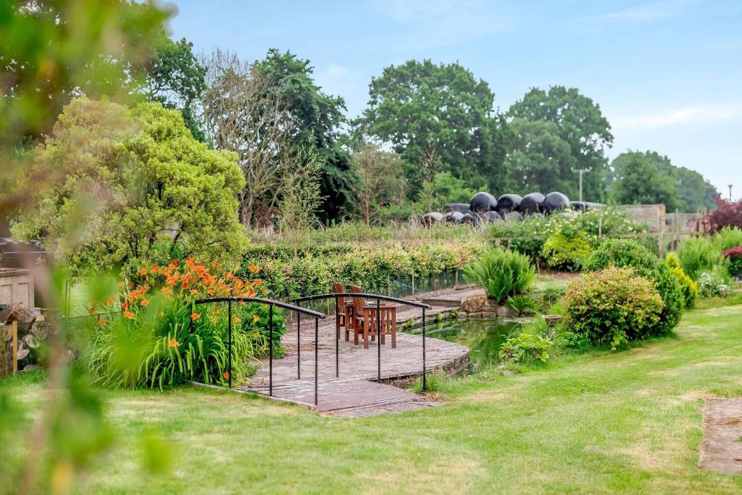 Photo of Others in Alne