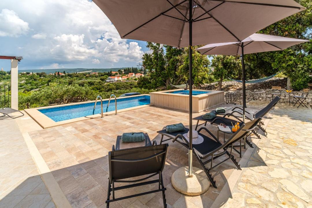 Photo of Patio Balcony in Supetar