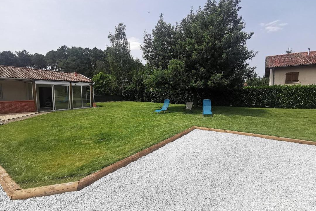 Photo of Buildings in Onesse-et-Laharie