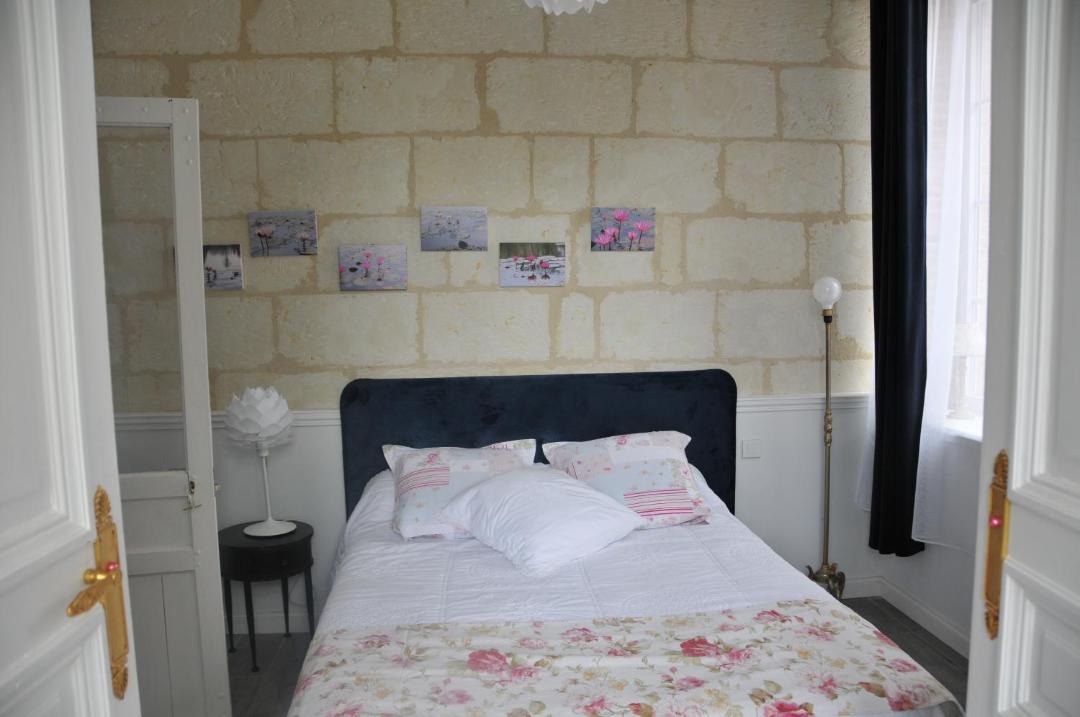 Photo of Bedroom in Brain-sur-Allonnes