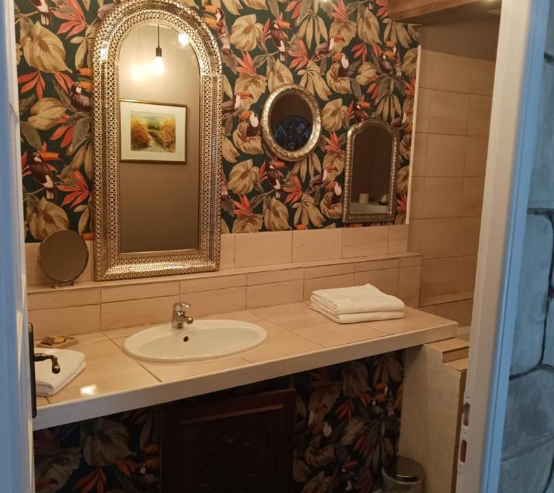 Photo of Others in Ferrieres-sur-Sichon