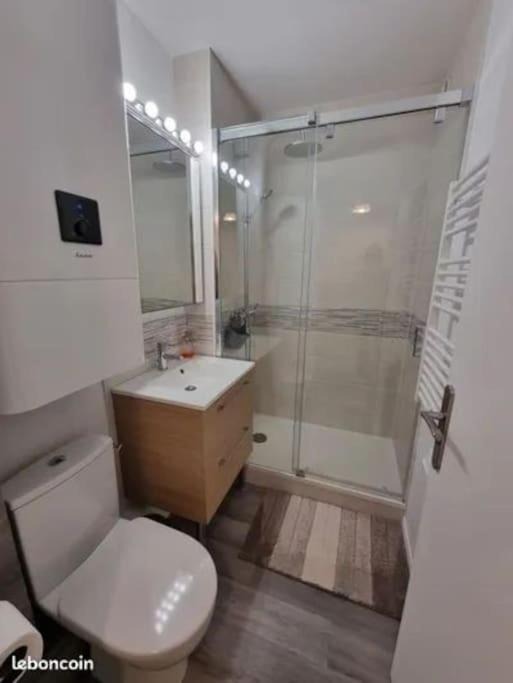 Photo of Bathroom in Courseulles-sur-Mer
