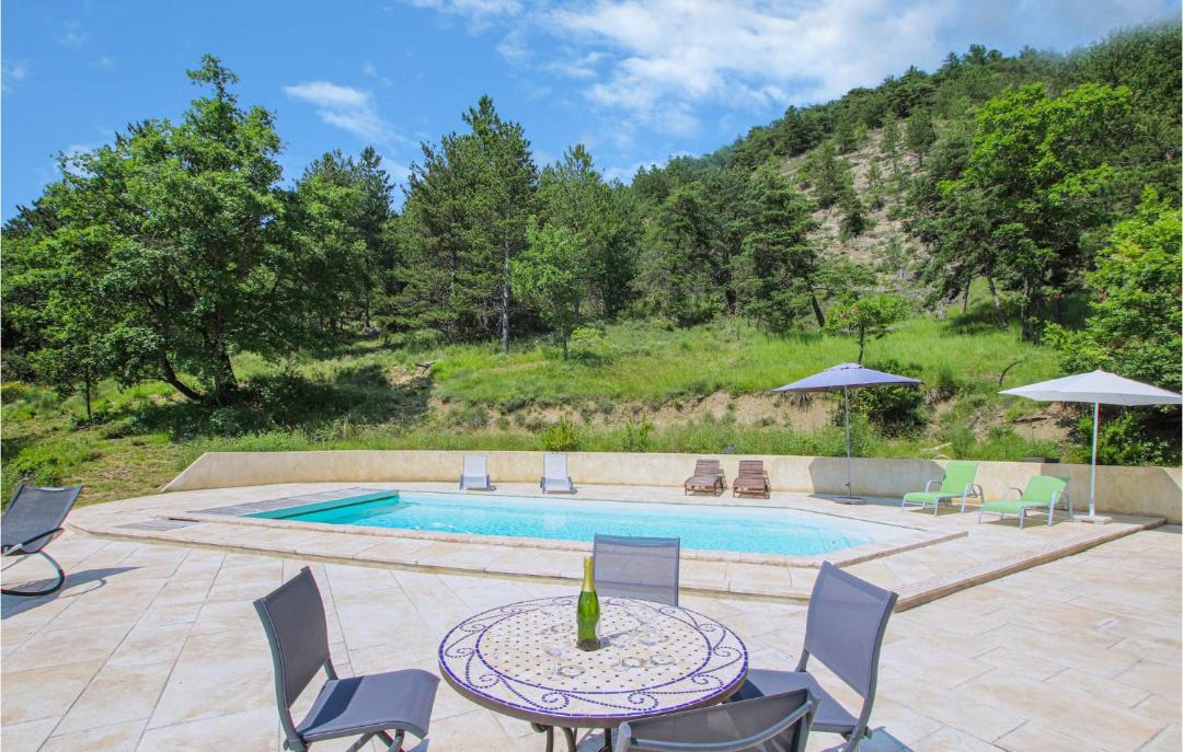 Photo of Others in Die