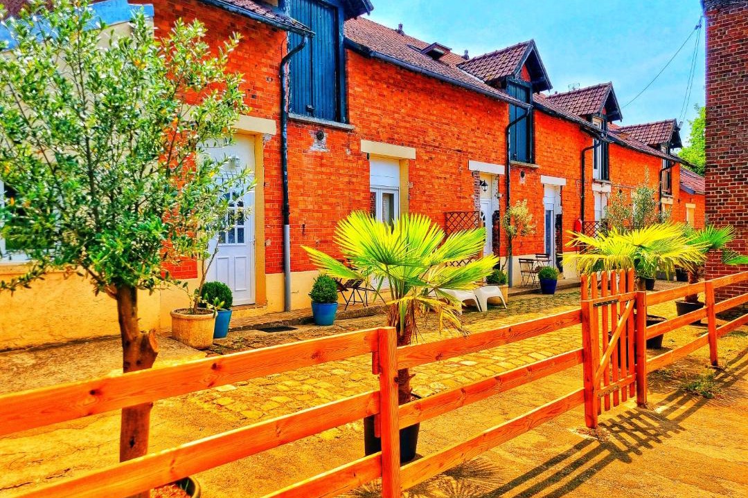 Photo of Others in Lamorlaye