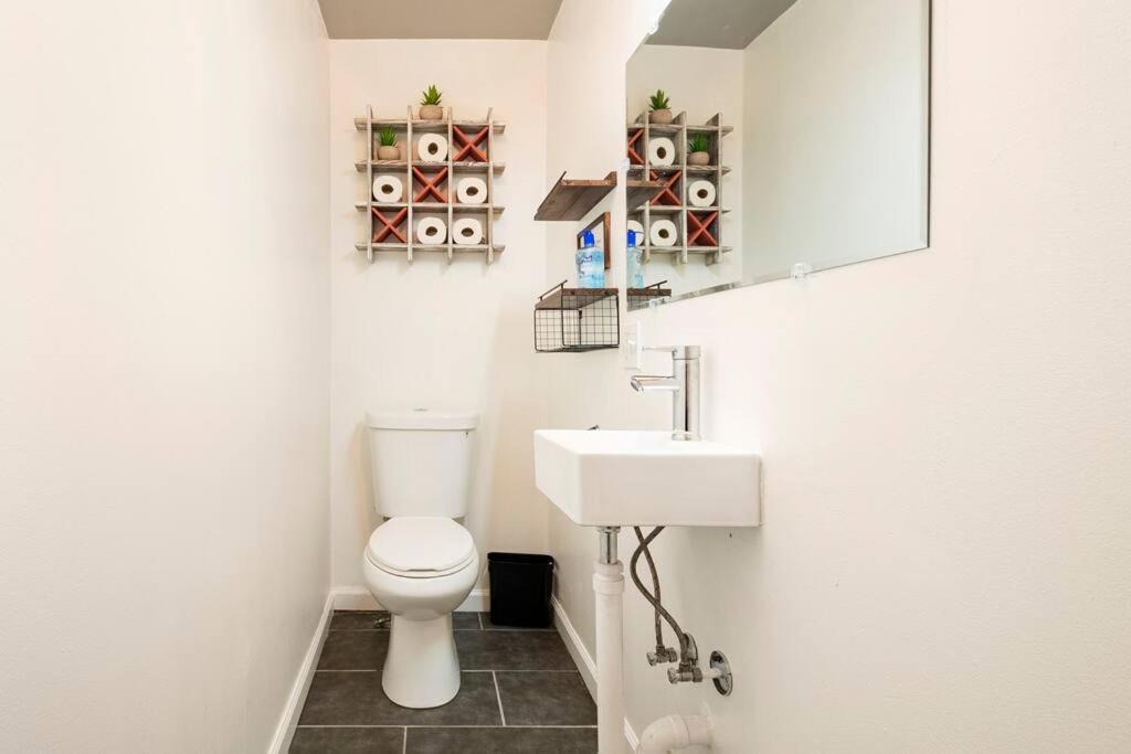 Photo of Others in Downtown Baltimore