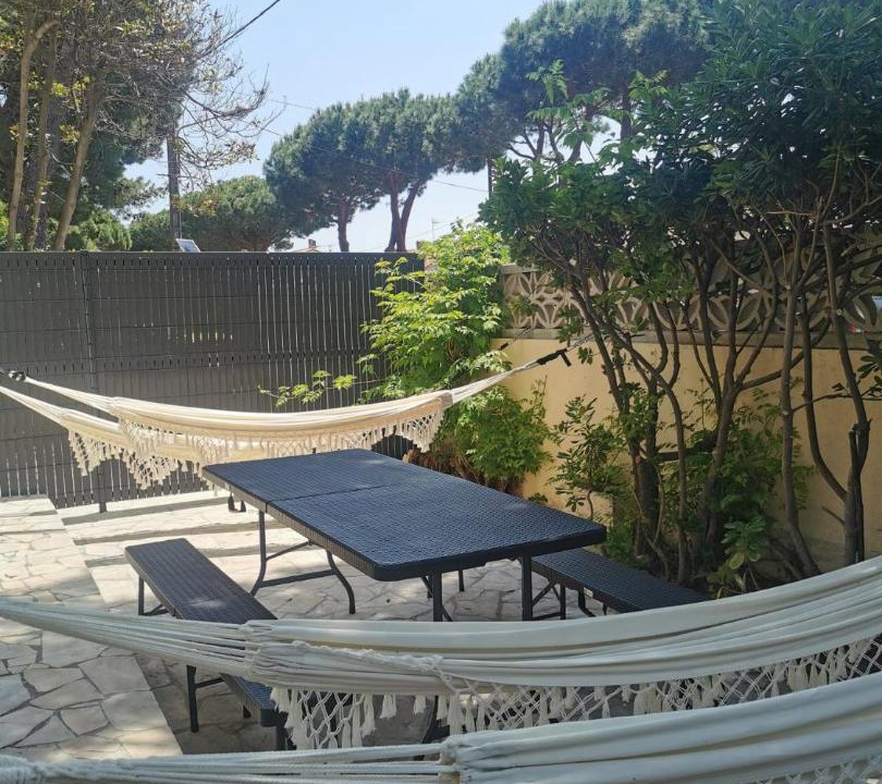 Photo of Buildings in La Jetee