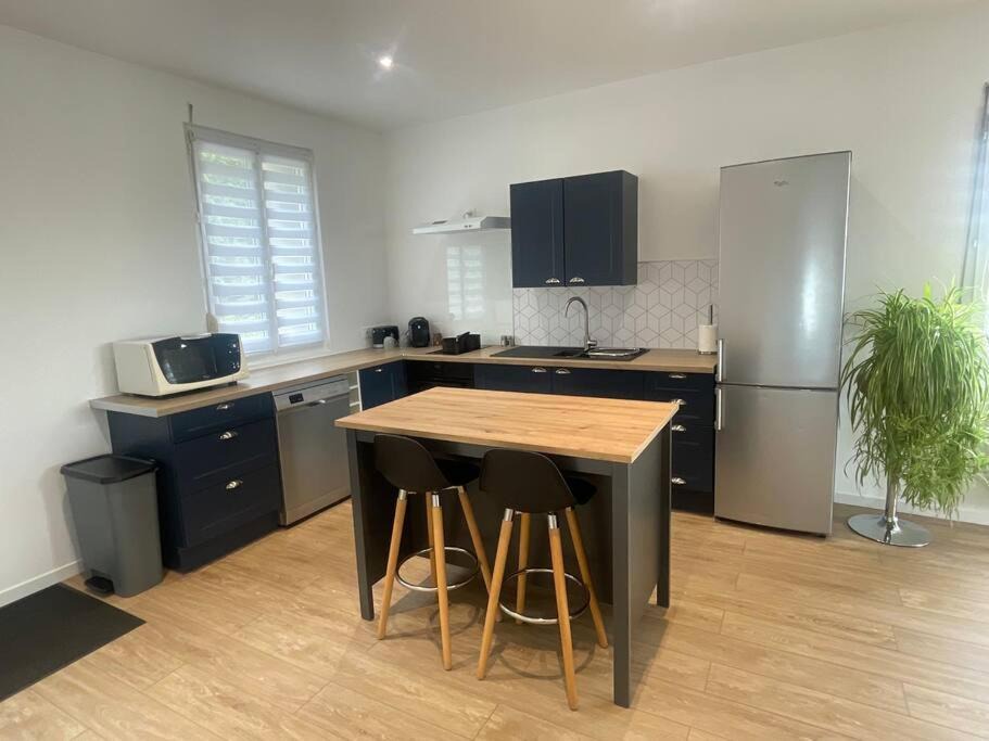 Photo of Others in Dury