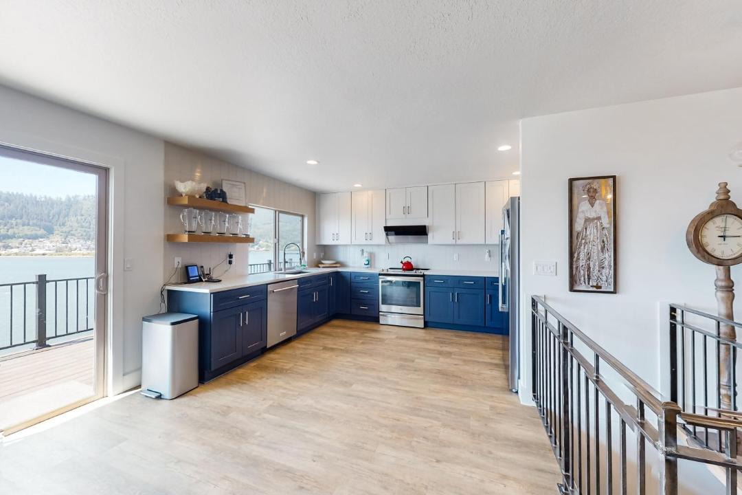 Photo of Others in Bay City