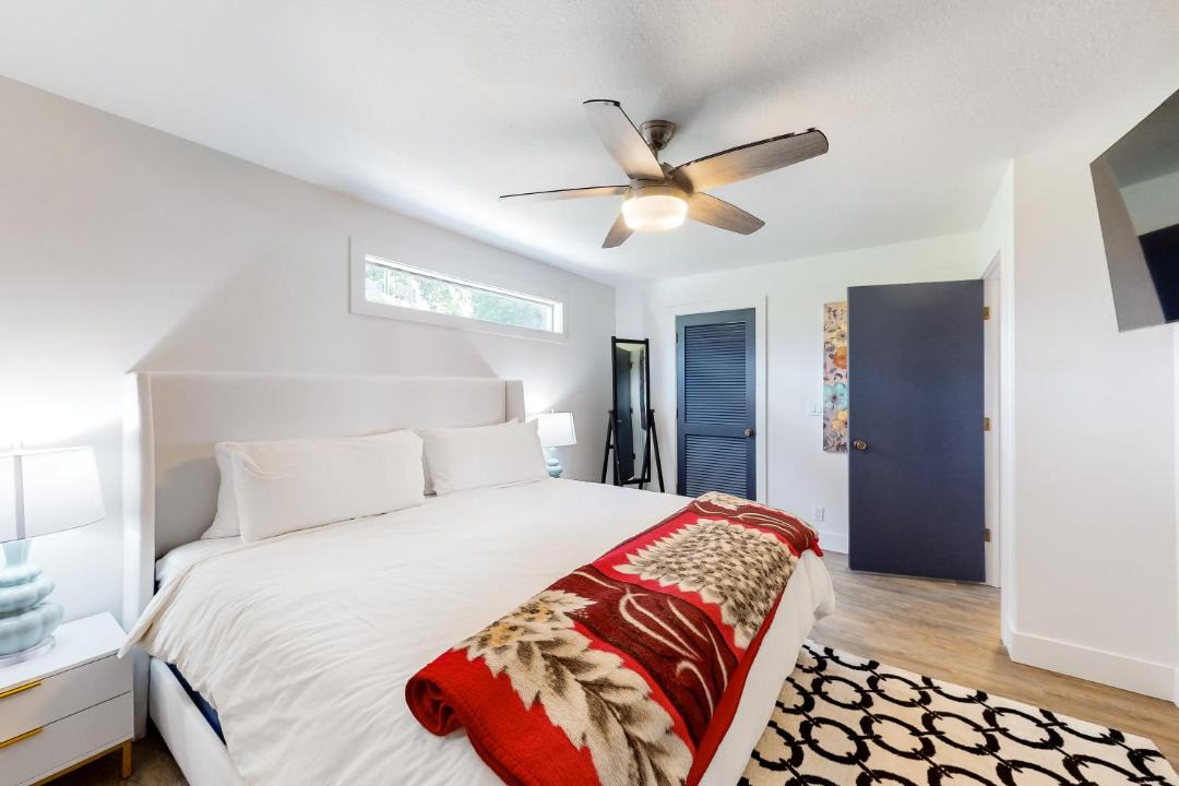 Photo of Others in Bay City