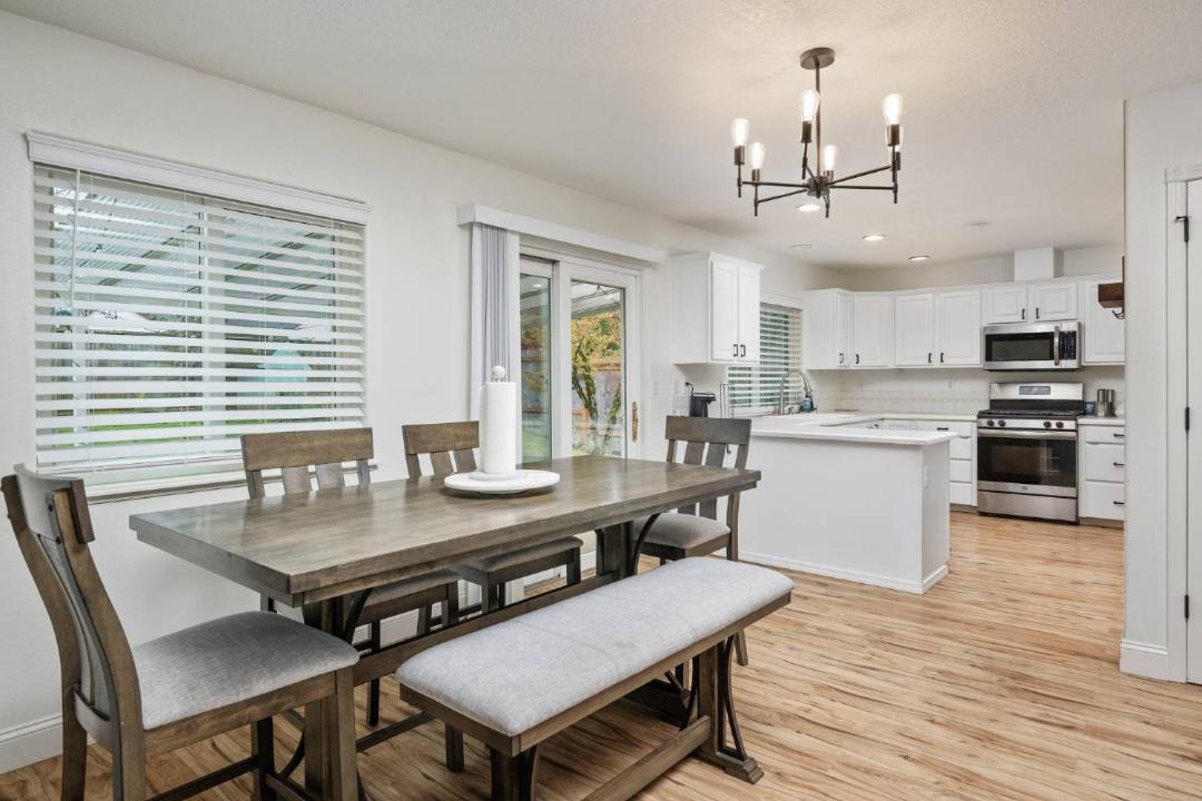 Photo of Others in Troutdale